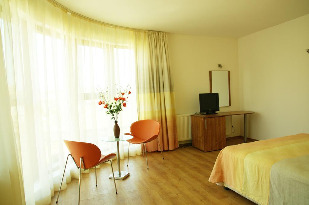 Hotel Sany Приморско Номер фото