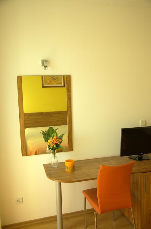 Hotel Sany Приморско Номер фото